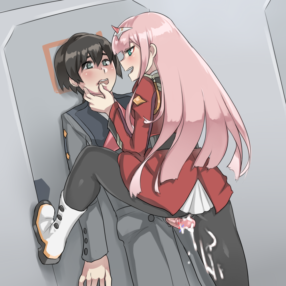 darling franxx the cockpit and Sly and carmelita in bed